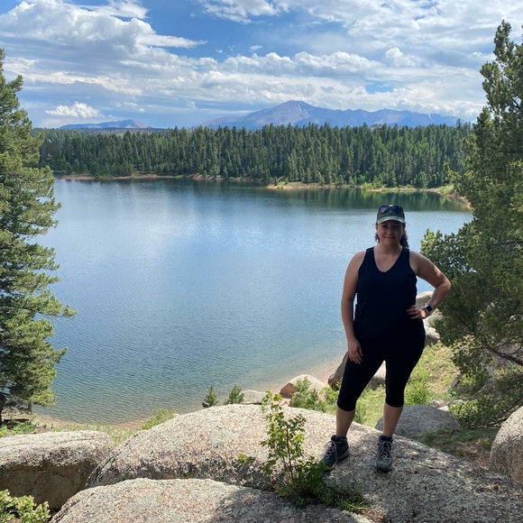 I love to travel, hike, a find a great bargain! - Picture 3 of 4